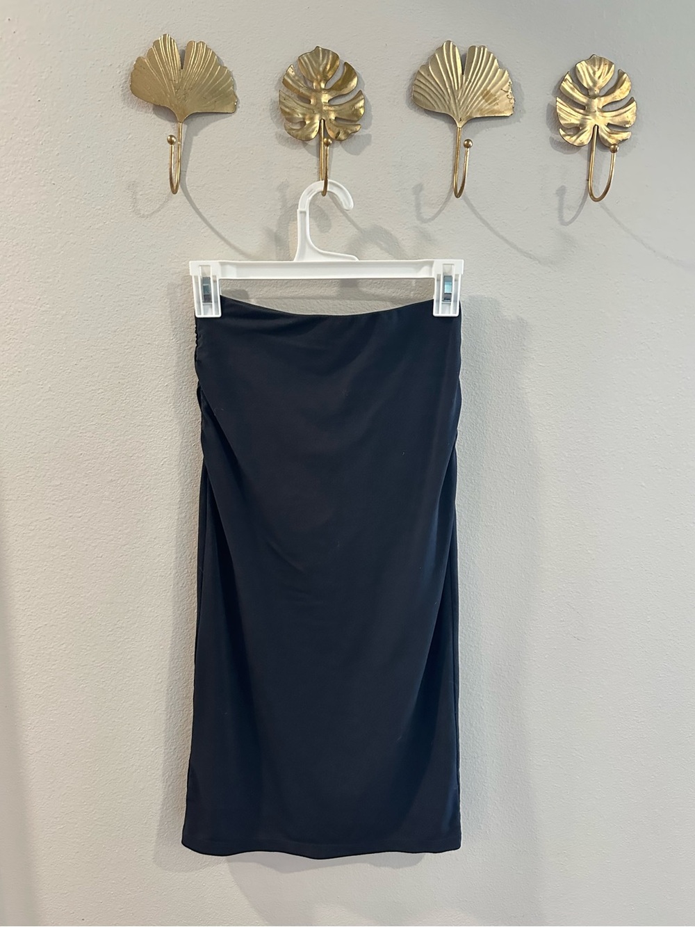 Alice + Olivia Black Midi Skirt - Women's Stretch Pencil Skirt